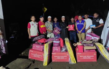 Camat Bengo Salurkan Bantuan ke Korban Kabakaran Desa Mattaropuli