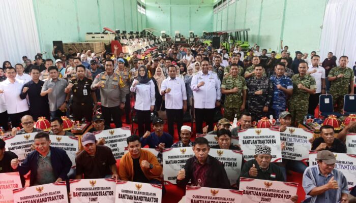 Bantuan Alsintan Disalurkan Capai 120 Miliar, Gubernur Sulsel Minta Tidak Disalahgunakan