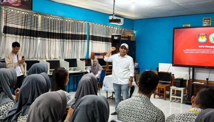 Edukasi Demokrasi Sejak Dini, KPU Bone Jemput Pemilih dari Sekolah