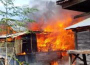 Dua Rumah Warga di Desa Uloe Ludes Terbakar