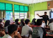 KPU Bone Mengajar, Edukasi Demokrasi ke Siswa SMAN 13 Bone