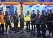 Bagikan Paket Sembako ke Petugas Jaga, Wakil Bupati Bersama Forkopimda Bone Patroli Gabungan