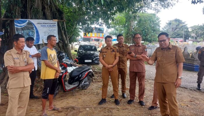 Wakil Bupati Bone Tinjau TPU Islam Macanang, Tegaskan Larangan Komersialisasi Layanan Pemakaman