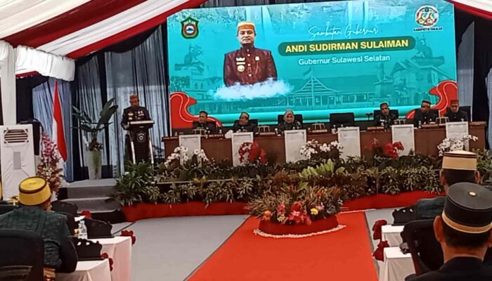 HUT ke-66 Takalar, Gubernur Sulsel Tancap Gas Perbaiki 110 Kilometer Jalan Takalar