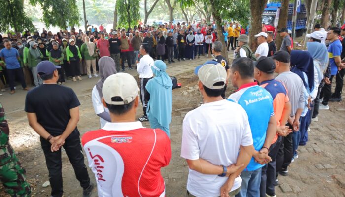 Tindak Lanjuti Instruksi Presiden, Bupati Bone Pimpin Kerja Bakti Massal di Pasar Palakka
