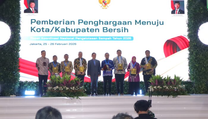 Momen Emas di Balai Kartini, Bone Tembus 10 Besar Nasional, Dua Sulaiman Berbagi Panggung Penghargaan