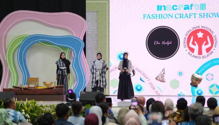 Desainer Sulsel Unjuk Karya di Pembukaan INACRAFT 2026, Angkat Lontara ke Panggung Nasional