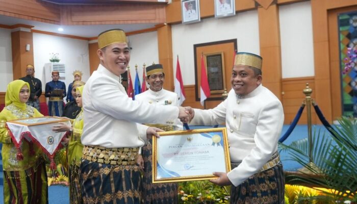 PT Semen Tonasa Terima Penghargaan HUT ke-66 Pangkep, Bukti Berkontribusi Nyata Untuk Daerah