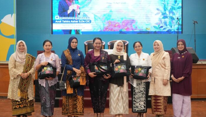 “Pancarkan Pesona Kartini Masa Kini”, KIKST Semen Tonasa Dorong Perempuan Tampil Percaya Diri