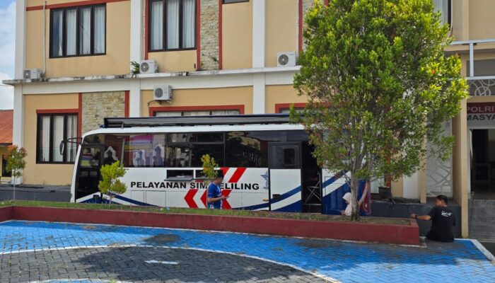 SIM Keliling Polres Bone Tetap Buka di Akhir Pekan, Layani Perpanjangan SIM Warga