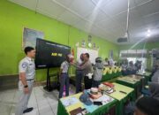 Satlantas, Dokkes, dan Jasa Raharja Edukasi Pelajar SMAN 3 Bone Lewat Program “Police Goes to School”