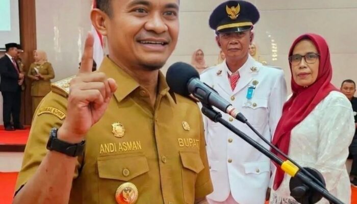 Bupati Bone Apresiasi Kecamatan Sibulue Pertama Lunasi PBB, Netizen: Ditunggu Kabar Kecamatan Selanjutnya
