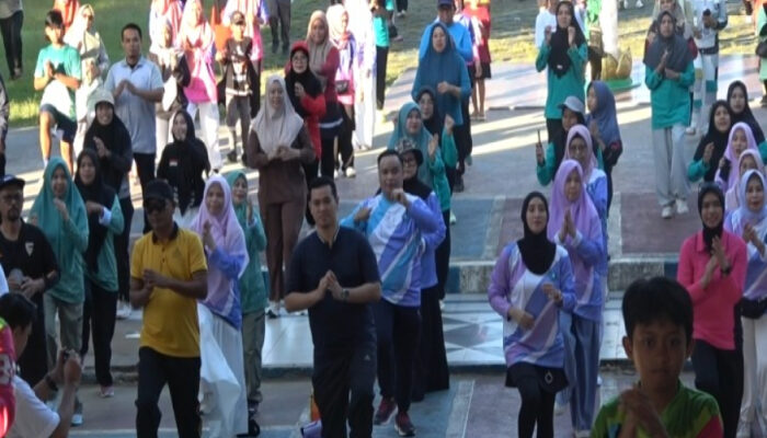 Senam Massal Meriahkan HUT ke-66 Pangkep, Bupati Ajak Warga Terapkan Pola Hidup Sehat