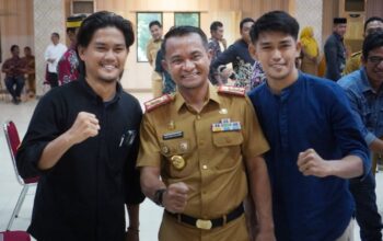 Dua Saudara Kembar Berebut Kursi Kades di Pilkades PAW Matajang, Siap Wakafkan Diri untuk Desa