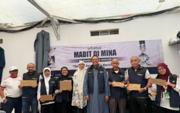 H. Faisal Ibrahim Surur Tebar Berkah di Mina, Bagikan Voucher Umrah hingga 100 Persen