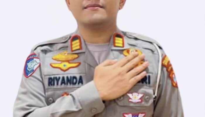 Kasat Lantas Polres Bone Imbau Pengendara Waspada Berkendara di Musim Hujan