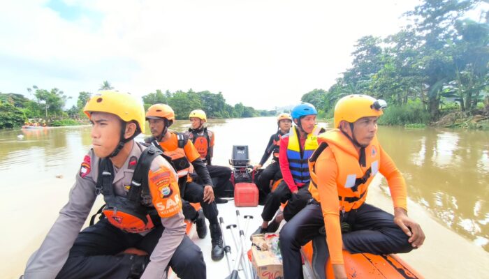 Dua Bocah Hilang Terseret Arus Sungai Walannae, Tim SAR Gabungan Sisir Hingga 20 Kilometer