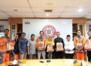 Dirut PT Semen Tonasa Lepas 11 Jemaah Calon Haji Keluarga Besar Perusahaan