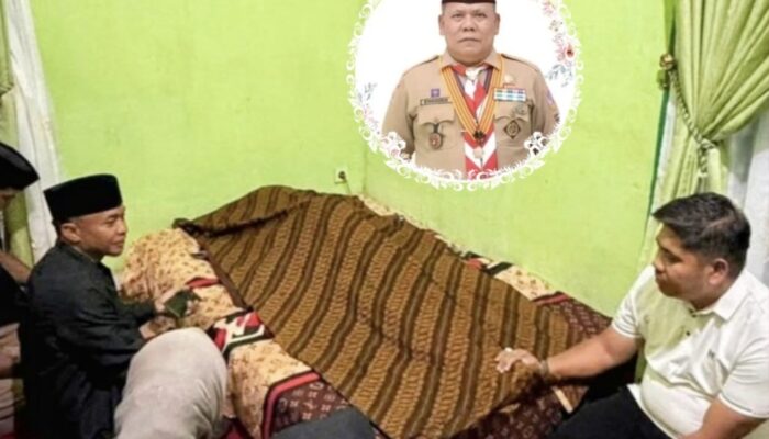 Bupati Andi Asman Melayat ke Rumah Duka Tokoh Pramuka Bone Syamsuddin Orang Tua Kepala BKPSDM
