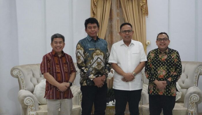 Kakanwil DJP Sulselbartra dan Pemkab Bone Bahas Skema Participating Interest SDA