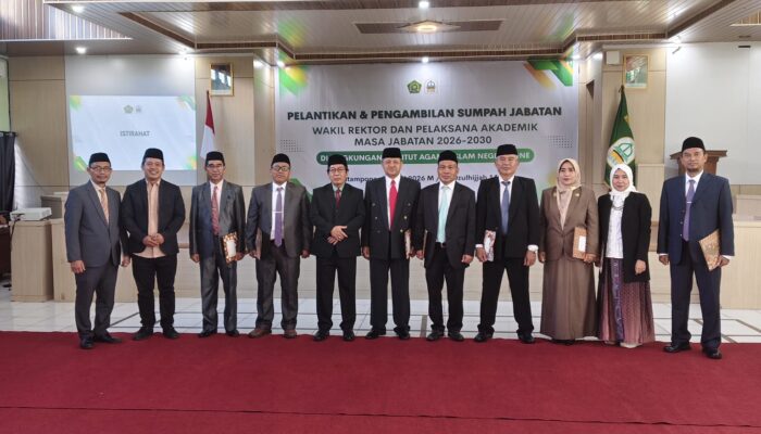 Rektor IAIN Bone Lantik Pejabat Baru, Direktur Pascasarjana Prof. Dr. Sarifa Suhra, Warek III Dr. Rahmatunnair