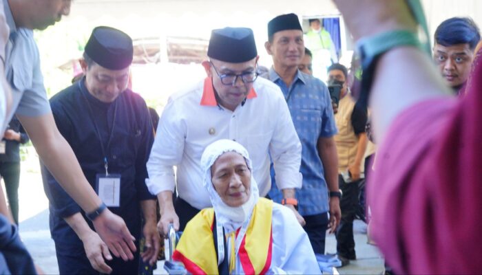 Wabup Bone Sambut Kepulangan 393 Jemaah Haji dari Tanah Suci, Harap Jadi Teladan di Tengah Masyarakat