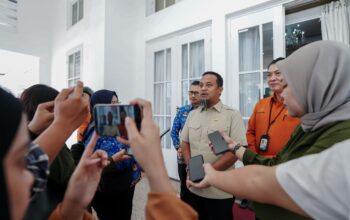 Gubernur Sulsel Terima Petugas Sensus Ekonomi 2026, Tekankan Pentingnya Data Valid untuk Pembangunan