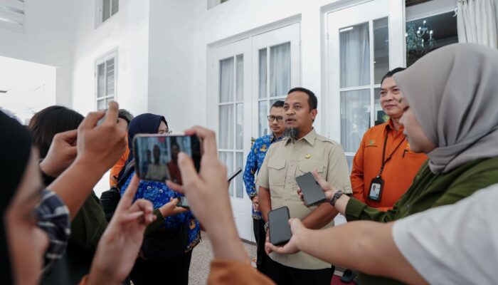 Gubernur Sulsel Terima Petugas Sensus Ekonomi 2026, Tekankan Pentingnya Data Valid untuk Pembangunan