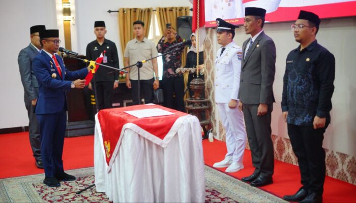 Bupati Bone Mutasi Dua Pejabat Eselon II, Andi Muchlis Jabat Sekwan dan Hj. Faidah Kadis Ketenagakerjaan