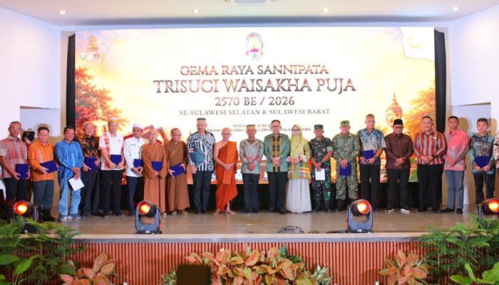 Bupati dan Wabup Bone Hadiri Gema Raya Waisakha 2570 BE, Tegaskan Komitmen Jaga Kerukunan Umat Beragama