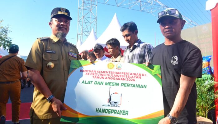 Gubernur Andi Sudirman Lepas Bantuan Pertanian Rp323 Miliar untuk 24 Daerah, Perkuat Produksi Padi, Jagung hingga Kakao