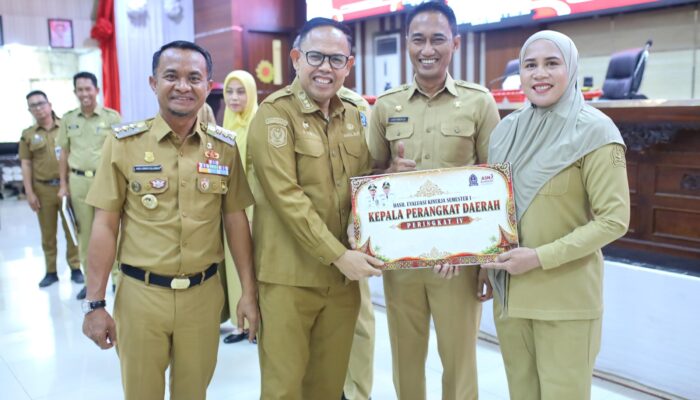 Penataan Kantor dan Tingkatkan Kinerja, Sekretariat DPRD Bone Sabet Predikat Terbaik IV pada Evaluasi Kinerja OPD