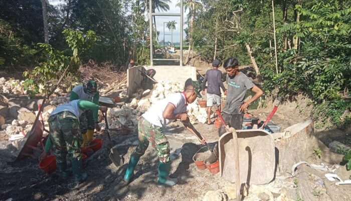 Gotong Royong TNI dan Warga, TMMD Ke-129 Kodim 1407/Bone Wujudkan Harapan Pembangunan Jembatan Gantung