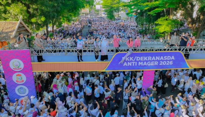 Ketua Dekranas Selvi Ananda Lepas Jalan Sehat Anti Mager Sulsel, Gubernur Apresiasi Antusiasme Masyarakat