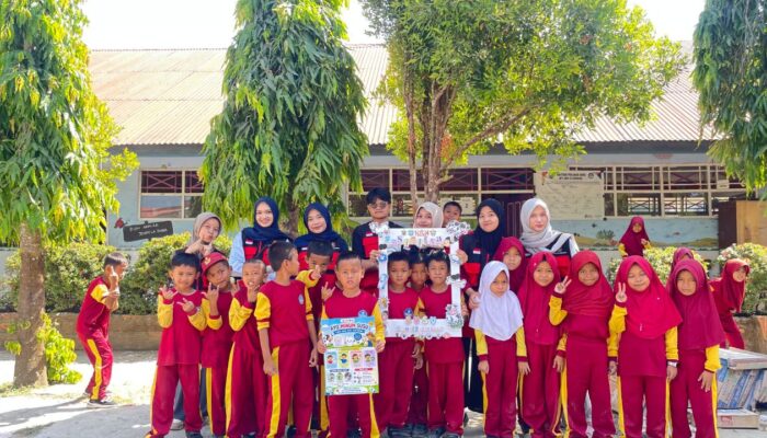 Kenalkan Manfaat Susu Sejak Dini, Mahasiswa KKN Unhas Edukasi Siswa SDN 12 Biraeng