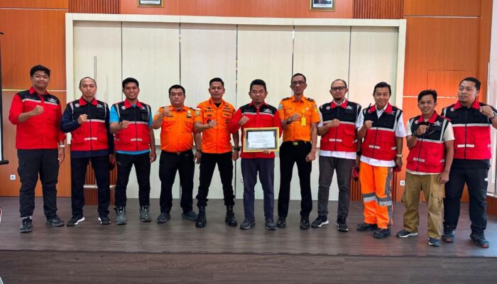 TRC Semen Tonasa Raih Penghargaan Basarnas atas Kiprah dalam Operasi SAR Pesawat ATR 42-500