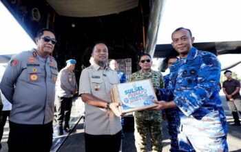 Gubernur Sulsel bersama Forkopimda Kirim 30 Ton Bantuan Kemanusiaan untuk Korban Gempa NTT