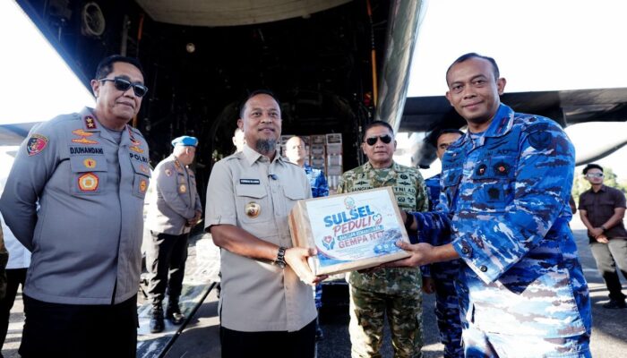 Gubernur Sulsel bersama Forkopimda Kirim 30 Ton Bantuan Kemanusiaan untuk Korban Gempa NTT