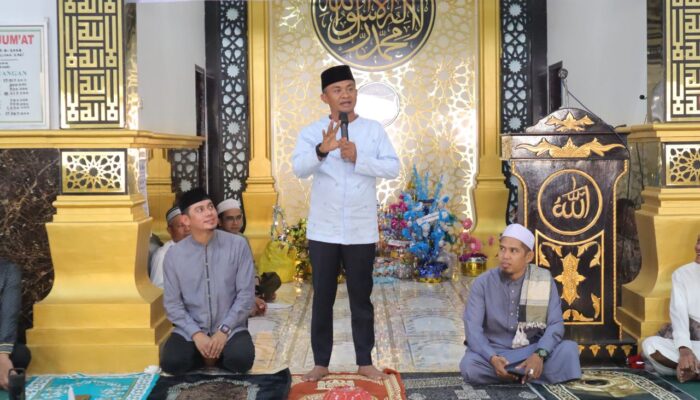 Hadiri Maulid di Masjid Al Muhajirin, Bupati Bone Ajak Warga Jadi Umat yang Dirindukan Rasulullah