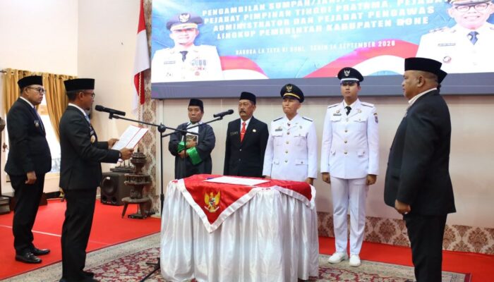 Breaking News: Bupati Bone Mutasi 4 Pejabat Eselon II, Ini Nama-namanya