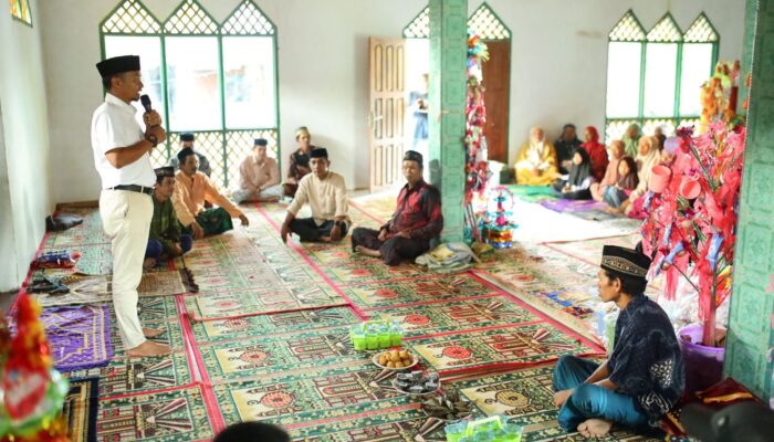 Hadiri Maulid Nabi di Desa Salebba, Bupati Bone Ajak Warga Perkuat Persatuan Dukung Pembangunan