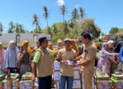 Pelaku UMKM/IKM Bone Serahkan Bantuan untuk Korban Kebakaran di Sanrangeng