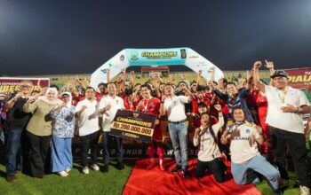 Bone Beramal FC Juara Piala Gubernur Sulsel Cup 2026, Gubernur Serahkan  Trofi dan Uang Tunai Rp200 Juta