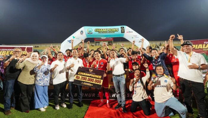 Bone Beramal FC Juara Piala Gubernur Sulsel Cup 2026, Gubernur Serahkan  Trofi dan Uang Tunai Rp200 Juta