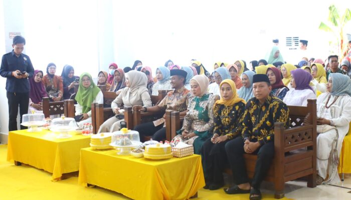 Bupati Bone Hadiri Maulid Muslimat NU di Kediaman Hj. Andi Syamsiar Halid, Ajak Teladani Akhlak Rasulullah