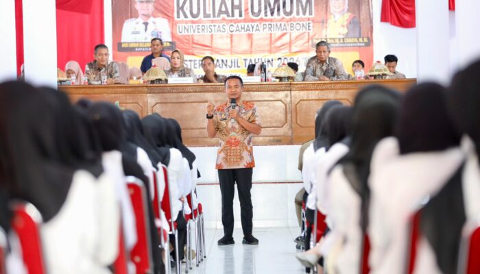 Bupati Bone Bawakan Kuliah Umum di Uncapi, Ajak Mahasiswa Berperan dalam Pembangunan Daerah