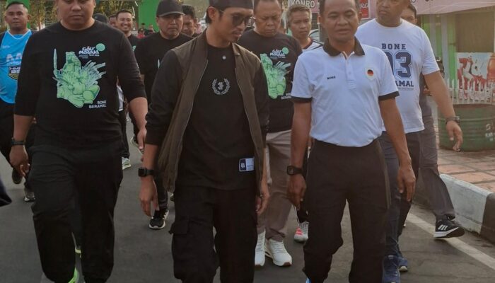 Sambil Jalan Pagi, Bupati Bone Bincang Podcast Bareng Rijal Djamal