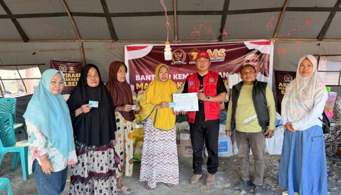 Disdukcapil Bone Jemput Bola Ganti Dokumen Adminduk Korban Kebakaran Sanrangeng