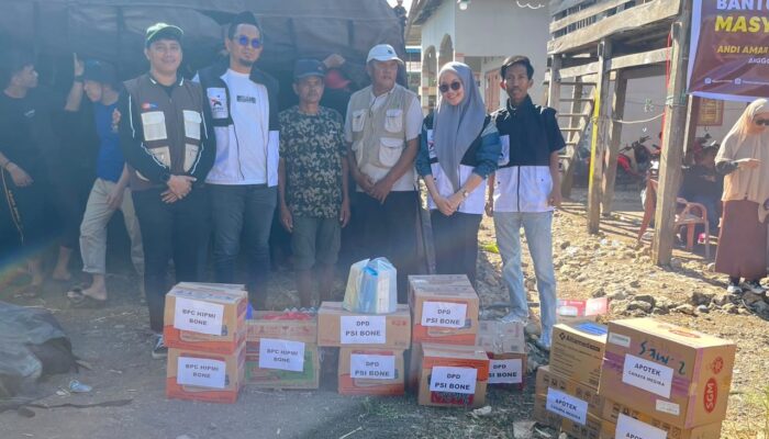 DPD PSI Bone Salurkan Bantuan untuk Korban Kebakaran Sanrangeng