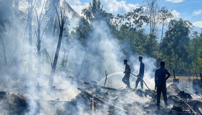 Innalillah, Kebakaran Rumah di Desa Selli: Gabah, Motor hingga Emas Ikut Terbakar
